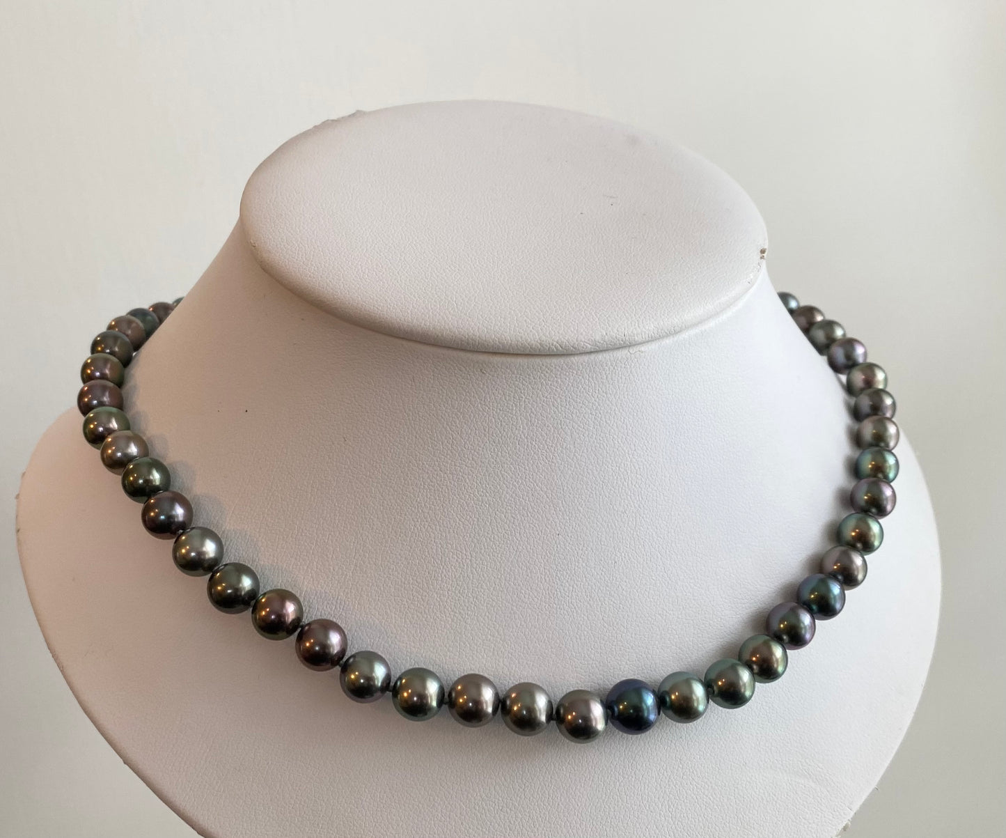 Multi Shades of Black South Sea Necklace